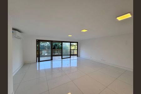 Apartamento para alugar com 262m², 3 quartos e 2 vagasSala