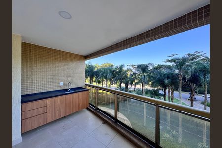 Apartamento para alugar com 262m², 3 quartos e 2 vagasVaranda
