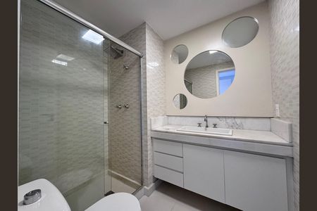 Apartamento para alugar com 262m², 3 quartos e 2 vagasSuíte 2 - Banheiro
