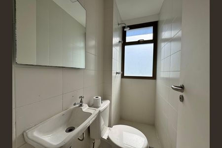 Apartamento para alugar com 262m², 3 quartos e 2 vagasÁrea de Serviço - Banheiro