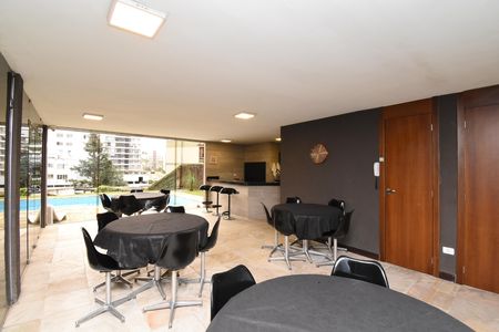 Apartamento à venda com 255m², 3 quartos e 2 vagasÁrea comum - Salão de festas