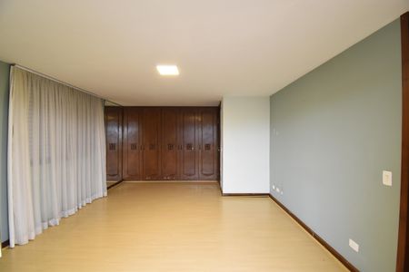 Apartamento à venda com 255m², 3 quartos e 2 vagasSuíte