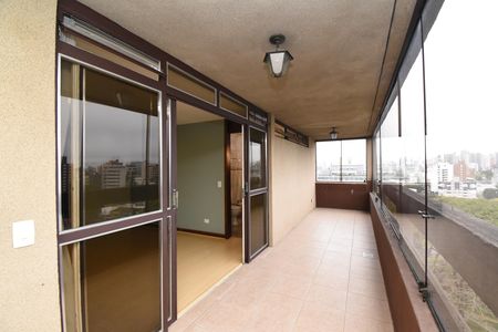 Apartamento à venda com 255m², 3 quartos e 2 vagasSacada da Suíte