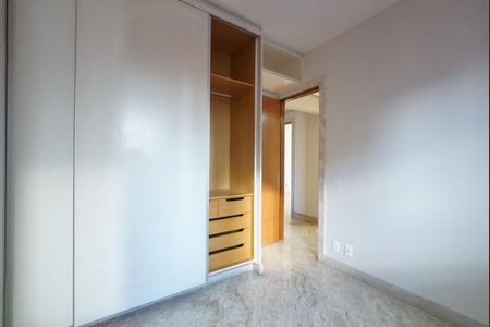 Apartamento para alugar com 100m², 3 quartos e 2 vagasQuarto 2