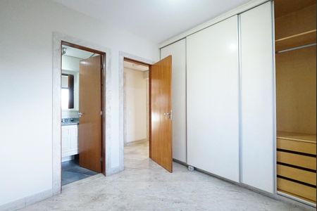 Apartamento para alugar com 100m², 3 quartos e 2 vagasSuíte