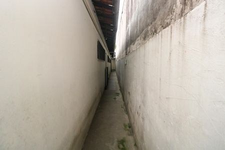 Quintal de casa à venda com 3 quartos, 135m² em Jardim Bom Pastor, Santo André