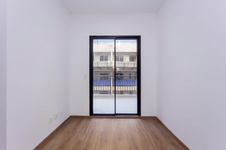 Sala de apartamento à venda com 2 quartos, 56m² em Usina Piratininga, São Paulo