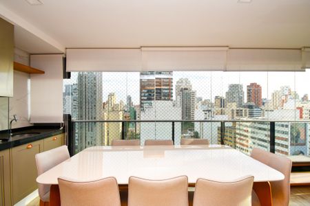 Apartamento à venda com 72m², 2 quartos e 1 vaga Apartamento à venda com 72m², 2 quartos e 1 vagavaranda sala de jantar