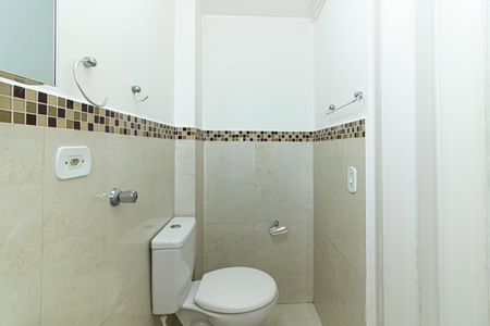 Banheiro de apartamento para alugar com 1 quarto, 39m² em Água Branca, São Paulo