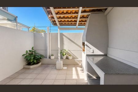 Casa de condomínio para alugar com 69m², 2 quartos e 1 vaga Casa de condomínio para alugar com 69m², 2 quartos e 1 vagaQuintal