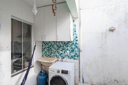 Área de serviço de casa de condomínio à venda com 2 quartos, 68m² em Parque Xangri-lá, Contagem