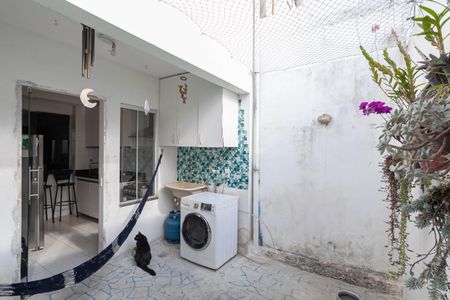 Área externa de casa de condomínio à venda com 2 quartos, 68m² em Parque Xangri-lá, Contagem