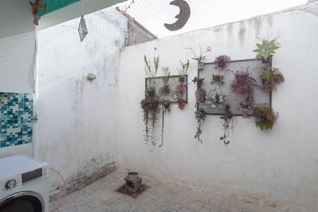 Casa de condomínio à venda com 68m², 2 quartos e 1 vagaÁrea externa
