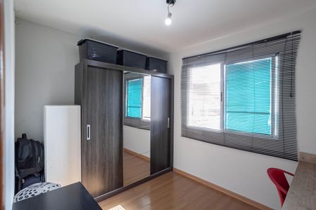 Casa de condomínio à venda com 68m², 2 quartos e 1 vagaQuarto 2