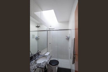 Casa de condomínio à venda com 68m², 2 quartos e 1 vagaBanheiro social 