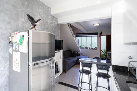 Casa de condomínio à venda com 68m², 2 quartos e 1 vagaCozinha