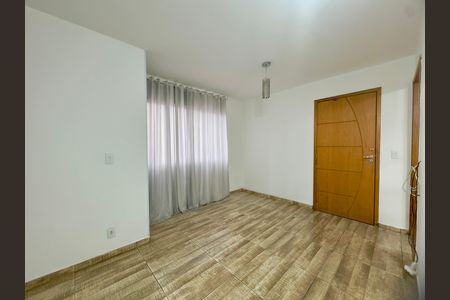 Sala de apartamento para alugar com 3 quartos, 57m² em Jardim Santa Clara, Guarulhos