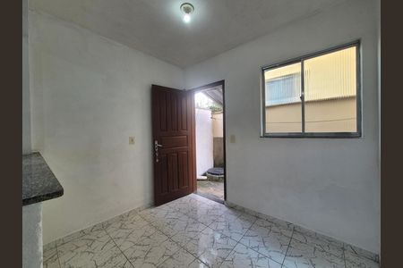 Casa para alugar com 37m², 1 quarto e 1 vaga
