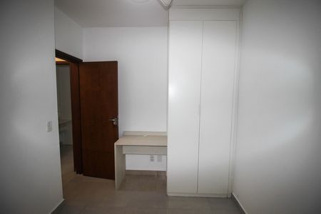 Quarto 2 de kitnet/studio para alugar com 2 quartos, 43m² em Jardim Tulipas, Sorocaba