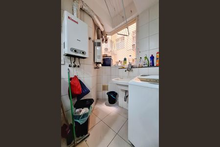 Apartamento à venda com 160m², 4 quartos e 2 vagas Apartamento à venda com 160m², 4 quartos e 2 vagasÁrea de Serviço