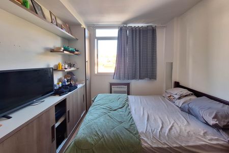 Apartamento à venda com 160m², 4 quartos e 2 vagas Apartamento à venda com 160m², 4 quartos e 2 vagasSuíte 1