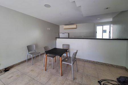 Apartamento à venda com 160m², 4 quartos e 2 vagas Apartamento à venda com 160m², 4 quartos e 2 vagasÁrea comum