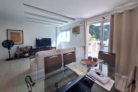 Apartamento à venda com 160m², 4 quartos e 2 vagas Apartamento à venda com 160m², 4 quartos e 2 vagasSala