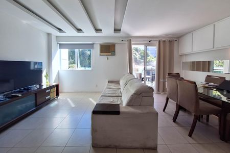 Apartamento à venda com 160m², 4 quartos e 2 vagas Apartamento à venda com 160m², 4 quartos e 2 vagasSala