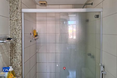 Apartamento à venda com 160m², 4 quartos e 2 vagas Apartamento à venda com 160m², 4 quartos e 2 vagasBanheiro da Suíte 1