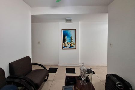 Apartamento à venda com 160m², 4 quartos e 2 vagas Apartamento à venda com 160m², 4 quartos e 2 vagasEscritório