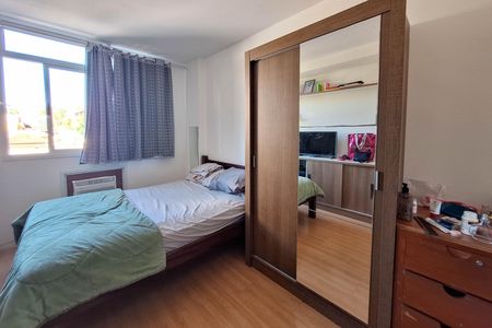 Apartamento à venda com 160m², 4 quartos e 2 vagas Apartamento à venda com 160m², 4 quartos e 2 vagasSuíte 1