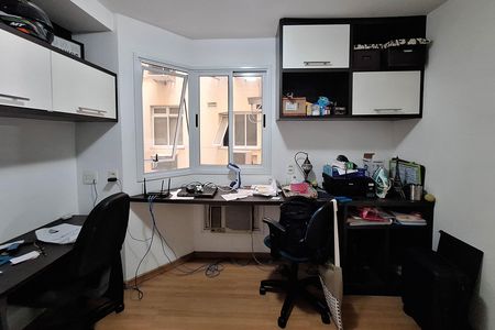 Apartamento à venda com 160m², 4 quartos e 2 vagas Apartamento à venda com 160m², 4 quartos e 2 vagasQuarto 1