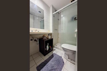 Apartamento à venda com 160m², 4 quartos e 2 vagas Apartamento à venda com 160m², 4 quartos e 2 vagasBanheiro Social