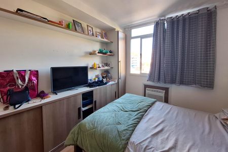Apartamento à venda com 160m², 4 quartos e 2 vagas Apartamento à venda com 160m², 4 quartos e 2 vagasSuíte 1