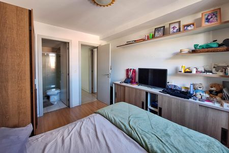 Apartamento à venda com 160m², 4 quartos e 2 vagas Apartamento à venda com 160m², 4 quartos e 2 vagasSuíte 1