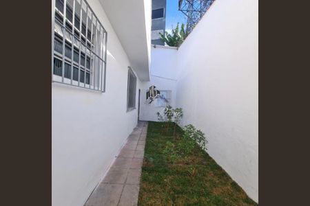 Casa à venda com 3 quartos, 250m² em Cidade Dutra, São Paulo