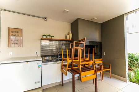Apartamento para alugar com 40m², 2 quartos e sem vagaÁrea comum - Churrasqueira