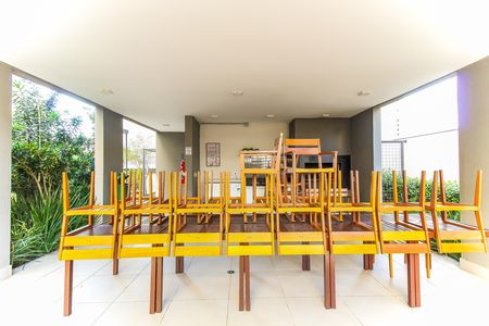 Apartamento para alugar com 40m², 2 quartos e sem vagaÁrea comum - Churrasqueira