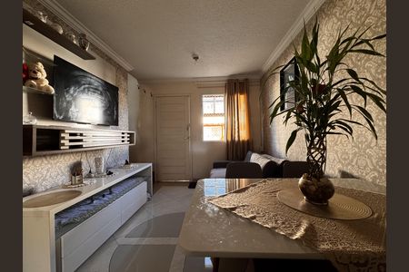 Casa de condomínio à venda com 72m², 2 quartos e 1 vaga Casa de condomínio à venda com 72m², 2 quartos e 1 vagaSala