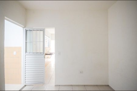 Sala de casa para alugar com 2 quartos, 30m² em Vila Hebe, São Paulo