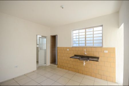 Cozinha de casa para alugar com 2 quartos, 30m² em Vila Hebe, São Paulo