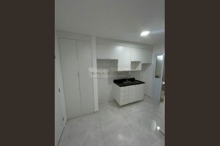 Apartamento à venda com 2 quartos, 44m² em Vila Isa, São Paulo