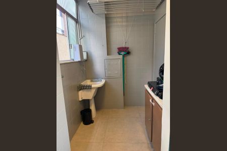 área de serviço de apartamento para alugar com 2 quartos, 138m² em Santa Efigênia, Belo Horizonte
