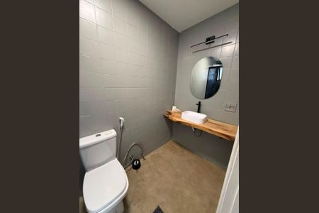 Lavabo de apartamento para alugar com 2 quartos, 138m² em Santa Efigênia, Belo Horizonte