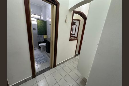 Hall de entrada de apartamento para alugar com 1 quarto, 50m² em Itararé, São Vicente
