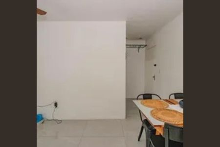 Apartamento para alugar com 69m², 2 quartos e sem vaga Apartamento para alugar com 69m², 2 quartos e sem vagaSala