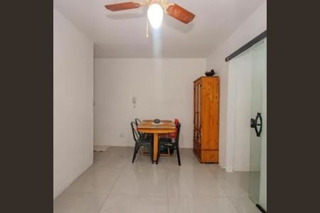 Apartamento para alugar com 69m², 2 quartos e sem vaga Apartamento para alugar com 69m², 2 quartos e sem vagaSala