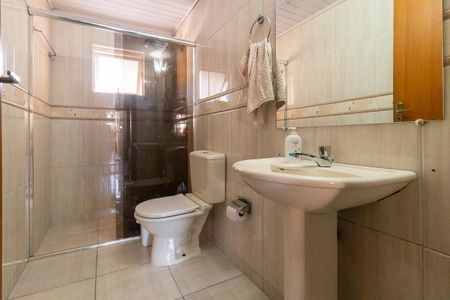 Casa à venda com 120m², 4 quartos e 2 vagas Casa à venda com 120m², 4 quartos e 2 vagasBanheiro Social