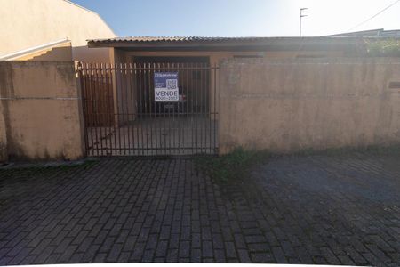Fachada de casa à venda com 4 quartos, 120m² em Capão Raso, Curitiba
