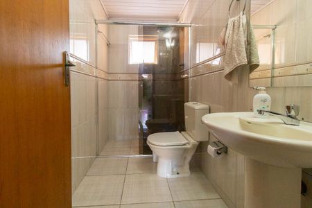 Casa à venda com 120m², 4 quartos e 2 vagas Casa à venda com 120m², 4 quartos e 2 vagasBanheiro Social